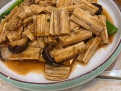 -口衣记鸡饭店