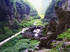 -龙水峡地缝景区