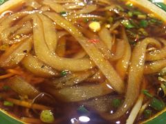 -拈签一笑黄牛肉辣卤串串