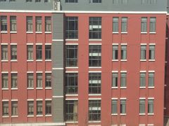 -上海市惠民中学