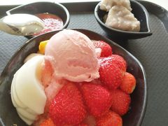 草莓冰沙-鲜芋仙(中华广场店)