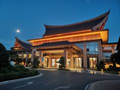 -七彩云南古滇温泉山庄