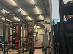 -FUSION FITNESS 热炼健身(万象天地店)