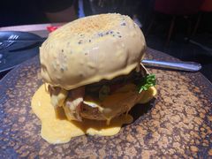 芝士瀑布牛肉汉堡-get pizza意大利餐厅(凯德MALL店)