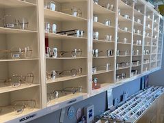 -天空之镜眼镜店蔡司依视路授权店(天通苑店)