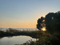 -亮河湾山庄