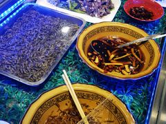 -靠山屯东北农家菜(八龙桥雅苑店)
