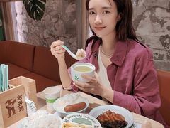 -老乡鸡(上海白玉兰广场店)