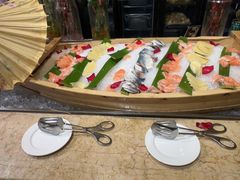 -大中华希尔顿酒店-念自助餐·海南美食·三文鱼