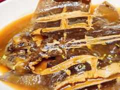家常烧老板鱼-青岛美食鲁菜大酒店