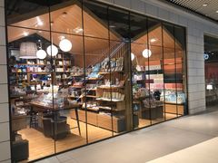 -百新书局(尚悦湾店)