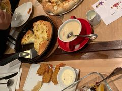 -必胜客(百联又一城店)