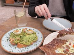 牛油果煮蛋吐司-RAC BAR(安福路店)