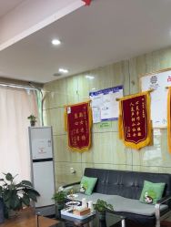 -苗医生专业祛痘·皮肤管理