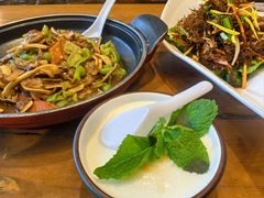 -老滇山寨•云南特色菜•地方菜•民族风情歌舞表演(呈贡店)