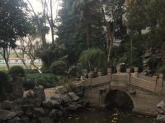 -上海市育民中学