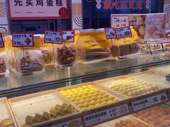 面包甜点陈列柜-東更道点心行(利客来店)