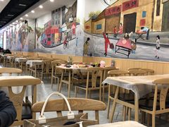 大堂-江城燕子大排档(江汉路步行街店)