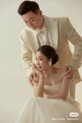 点击看大图 -至臻微拉婚纱摄影