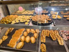 -Caidie Bakery采蝶轩(百越店)