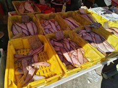 -何庄子阿米玛玛农产品批发市场