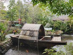 -花溪雨·森林餐厅(石基店)