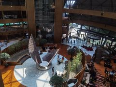 -上海滴水湖皇冠假日酒店