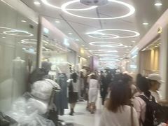 -广州白马服装市场