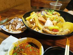 -万记麻辣烫国展总店