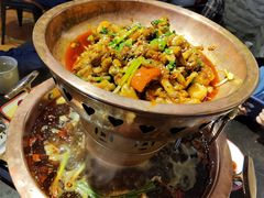 -巴四老城区炭火蛙锅(张江店)