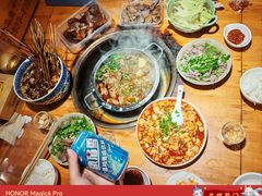 -大众跷脚牛肉馆·非遗传承单位(峨眉山店)