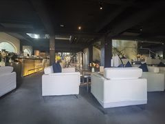 -穹六人间 people 6(岳阳路店)