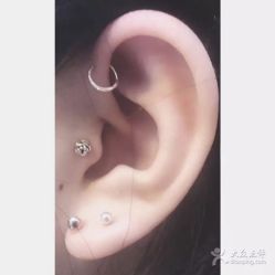-花师傅穿孔·手穿·耳洞吧