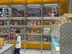 -泡泡玛特POPMART(蓝色港湾店)