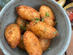 -三亚艾迪逊酒店·海滩烧烤 BARBACOA·现场乐队·浪漫晚餐·烧烤海鲜