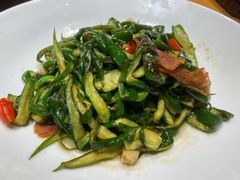 -头上红煨盐鸡·非遗院子餐厅