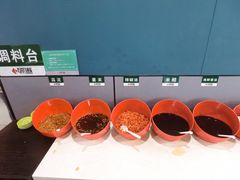 自助调料区-巧克力渔家.小船海鲜家常菜(万平口店)