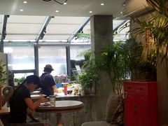 -HIGH FIVE哈福手工汉堡(桂林路店)