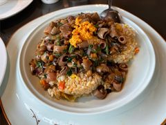 三鲜海肠捞饭-东莱馋房(陆家嘴店)