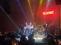 -TZ House音乐现场(来福士中心店)