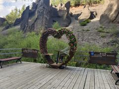 -峡谷浮石林景区