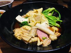 -万记麻辣烫国展总店
