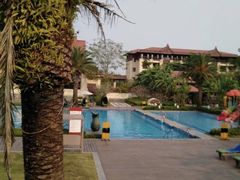 -西双版纳融创皇冠假日度假酒店