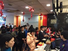 大堂-麦当劳(宝山大厦店)