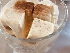 提拉米苏-穹六人间 people 6(岳阳路店)