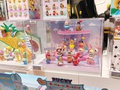 -泡泡玛特POPMART(侨福芳草地店)