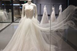 -Vera Wang婚纱礼服旗舰店
