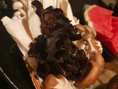 -湊湊火锅·茶憩(打浦桥日月光店)