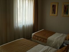 2834房的小卧室-北京九华山庄会展酒店