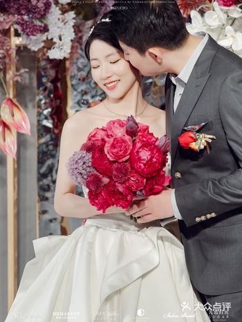超级温柔的家宝 小J的年度温婉气质新娘 家宝是那种坐